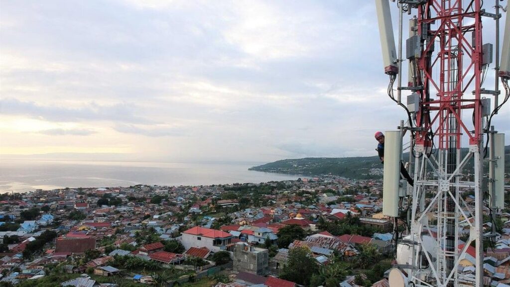 Komdigi Pantau Pemulihan Ribuan Menara Telekomunikasi Terdampak Blackout Sumatra