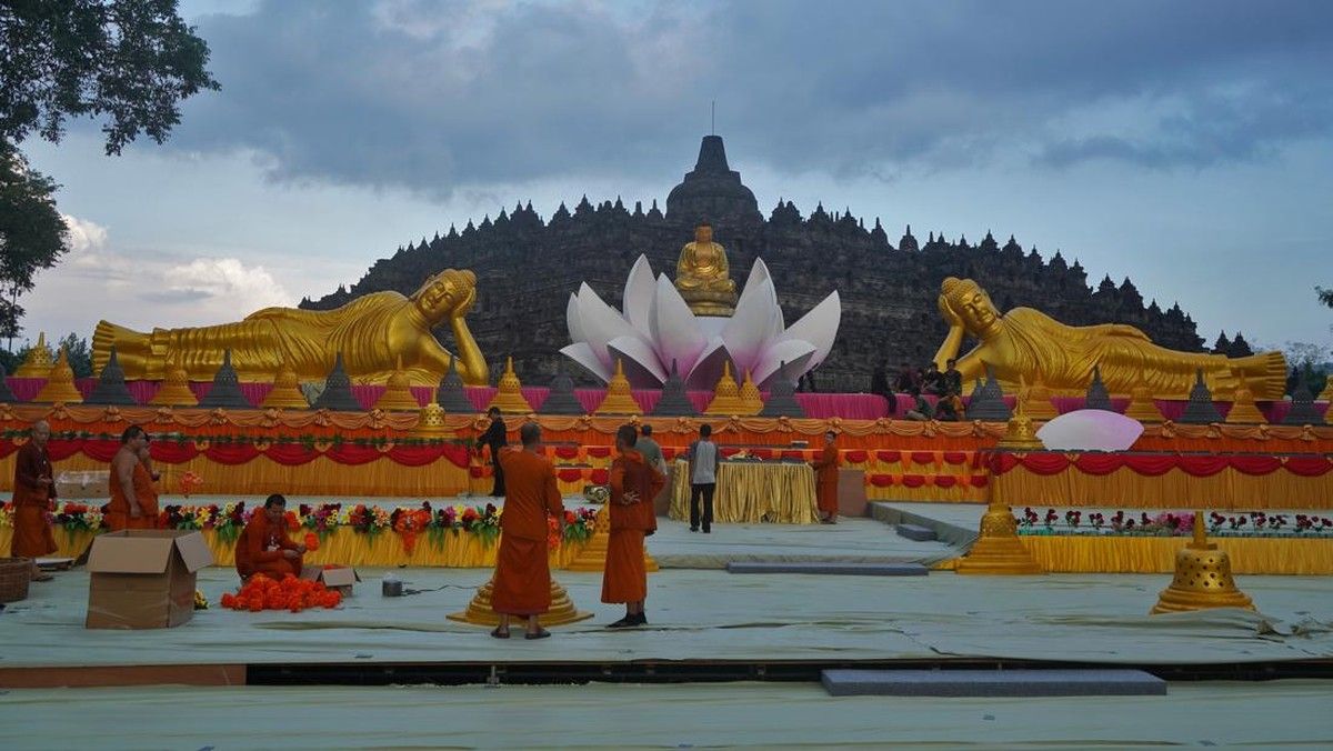 Umat Buddha Rayakan Hari Raya Waisak 2026 secara Serentak