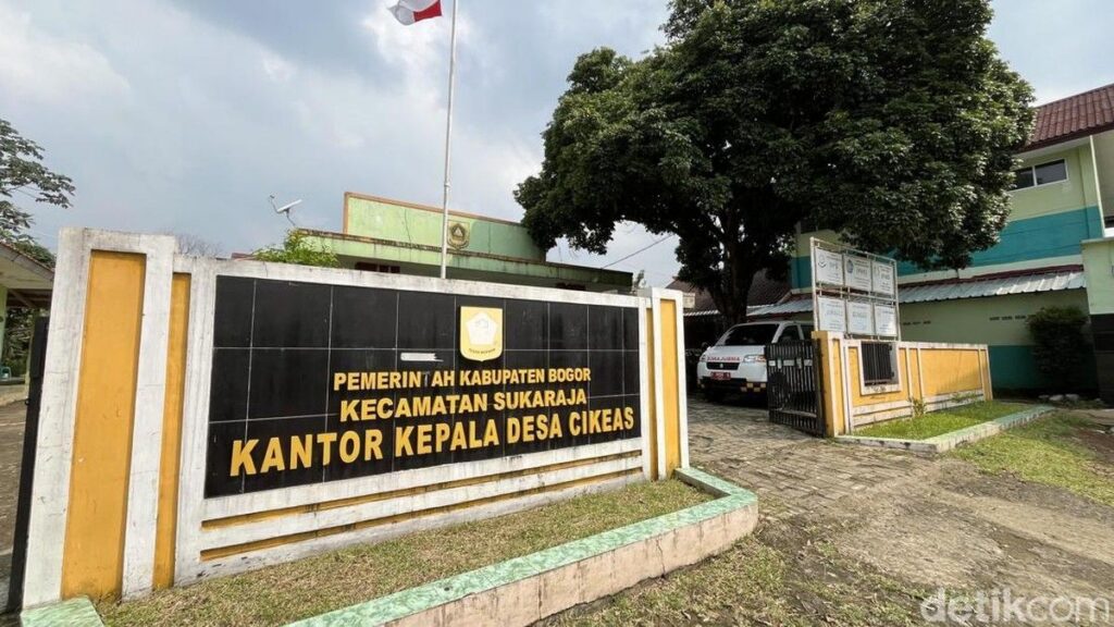 Desa Cikeas Kembangkan Ekonomi Lewat Digitalisasi UMKM dan BUMDes Ayam Petelur