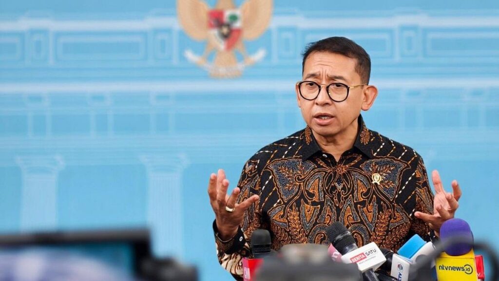 Menbud Fadli Zon Tanggapi Kunjungan Kerja Presiden Prabowo ke Prancis