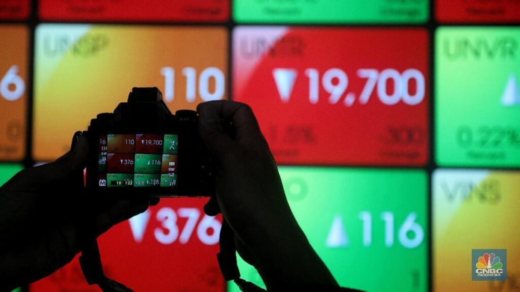 IHSG Anjlok Dua Persen Akibat Tekanan Rupiah dan Geopolitik