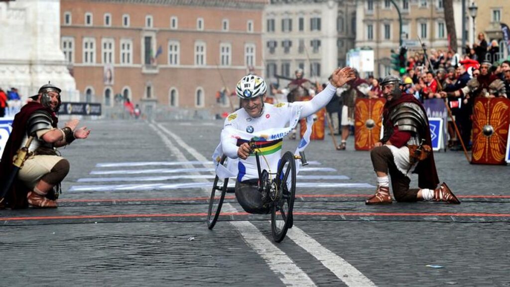 Mantan Pembalap F1 Alex Zanardi Meninggal Dunia dalam Usia 59 Tahun