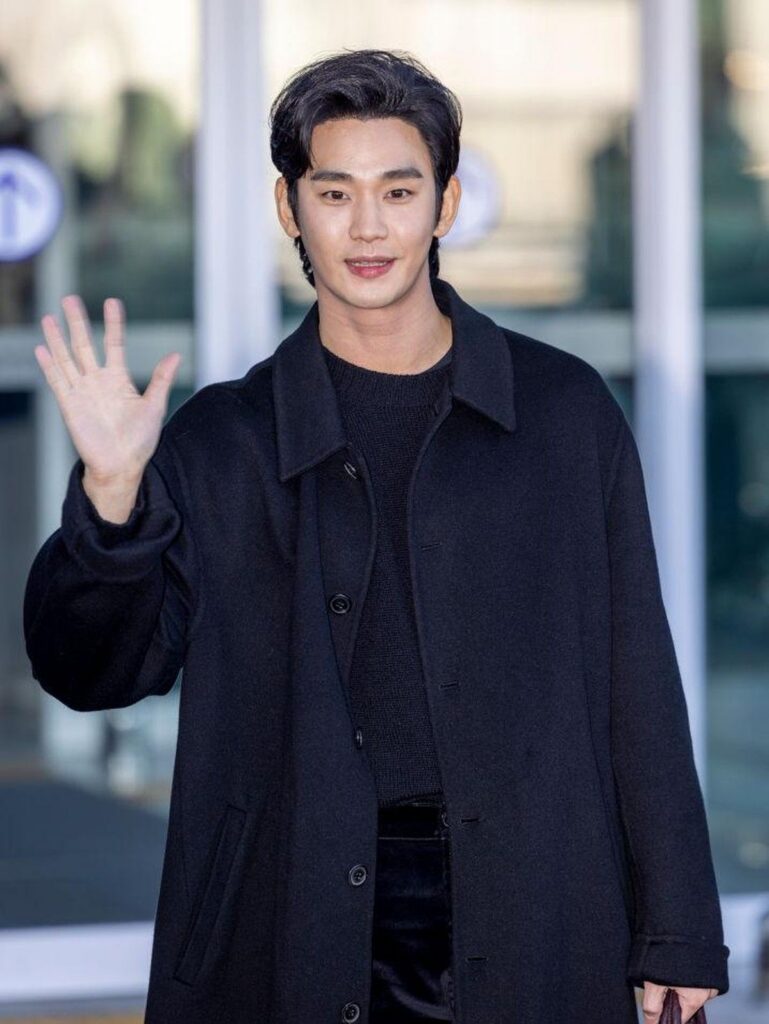 Polisi Hentikan Kasus Dugaan Hubungan Asmara Kim Soo Hyun dan Kim Sae Ron