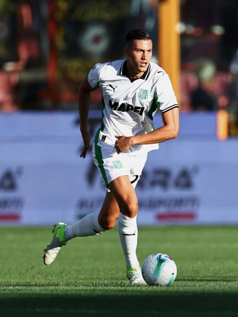Jay Idzes Terancam Absen Membela Sassuolo Akibat Cedera Tumit