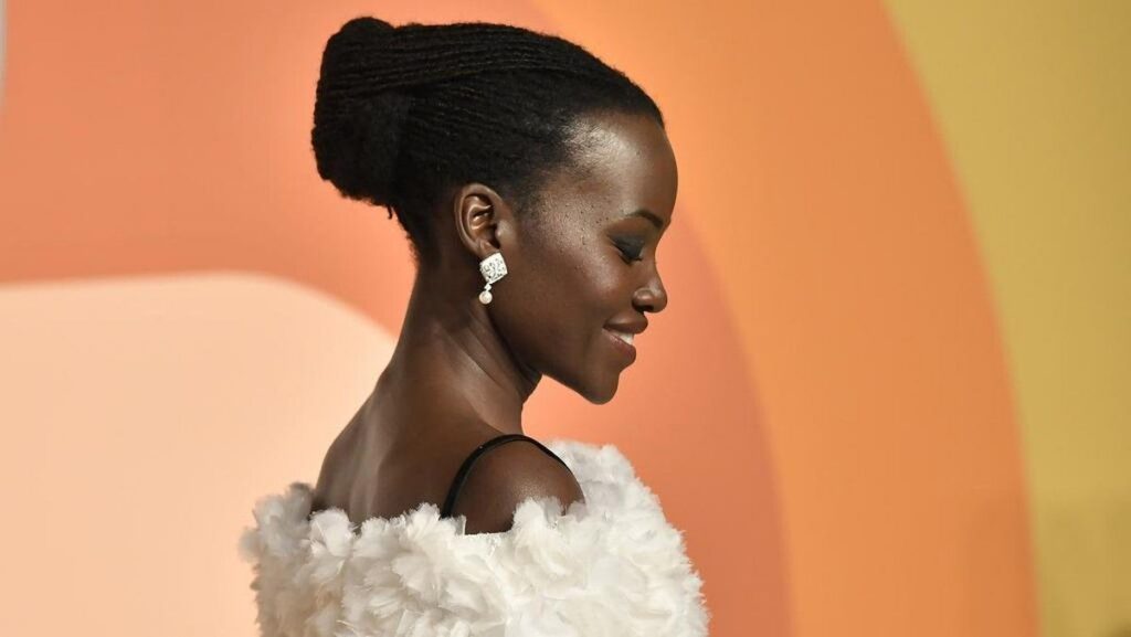 Lupita Nyong’o Jawab Kritik Elon Musk Soal Film The Odyssey
