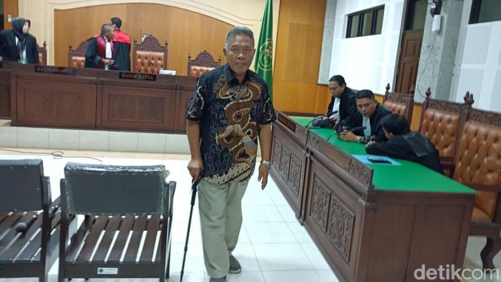 Mahkamah Agung Pangkas Hukuman Mantan Bupati Lombok Barat Zaini Arony
