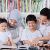 7 Cerita Anak Islami tentang Akhlak Mulia Penuh Pesan Kebaikan