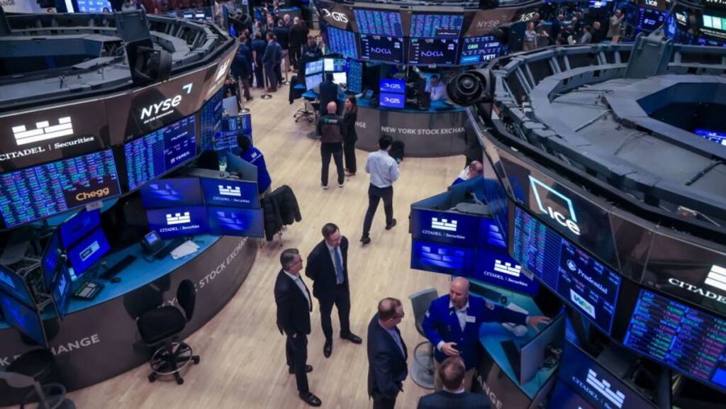 Kesepakatan Selat Hormuz Dorong Penguatan Saham dan Penurunan Harga Minyak