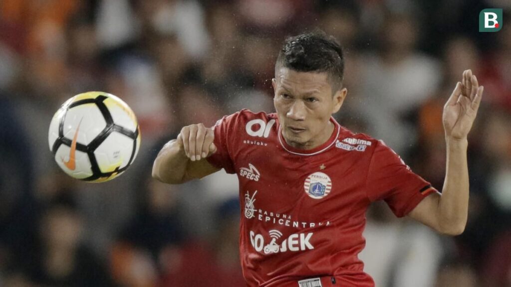 Kisah Masa Kecil Ismed Sofyan: Dari Bulu Tangkis Hingga Striker