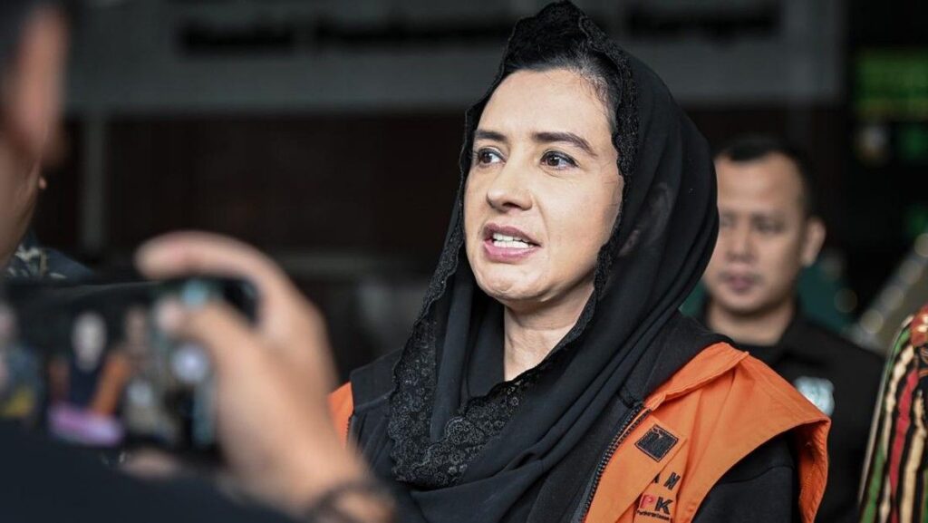 KPK Sita Lima Jam Tangan Rolex Milik Bupati Pekalongan Nonaktif