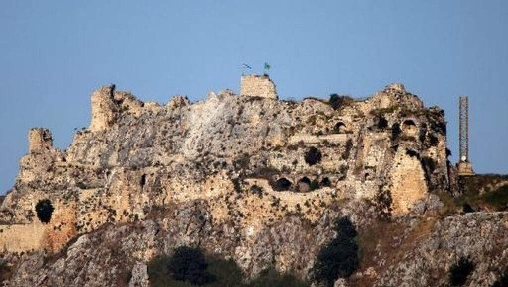 Militer Israel Rebut Kastil Beaufort Bersejarah di Lebanon Selatan