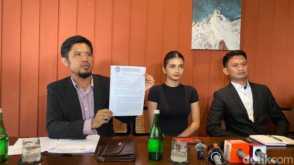 Ratu Sofya Respons Somasi HAS Pictures Terkait Promosi Film Dosa Penebusan
