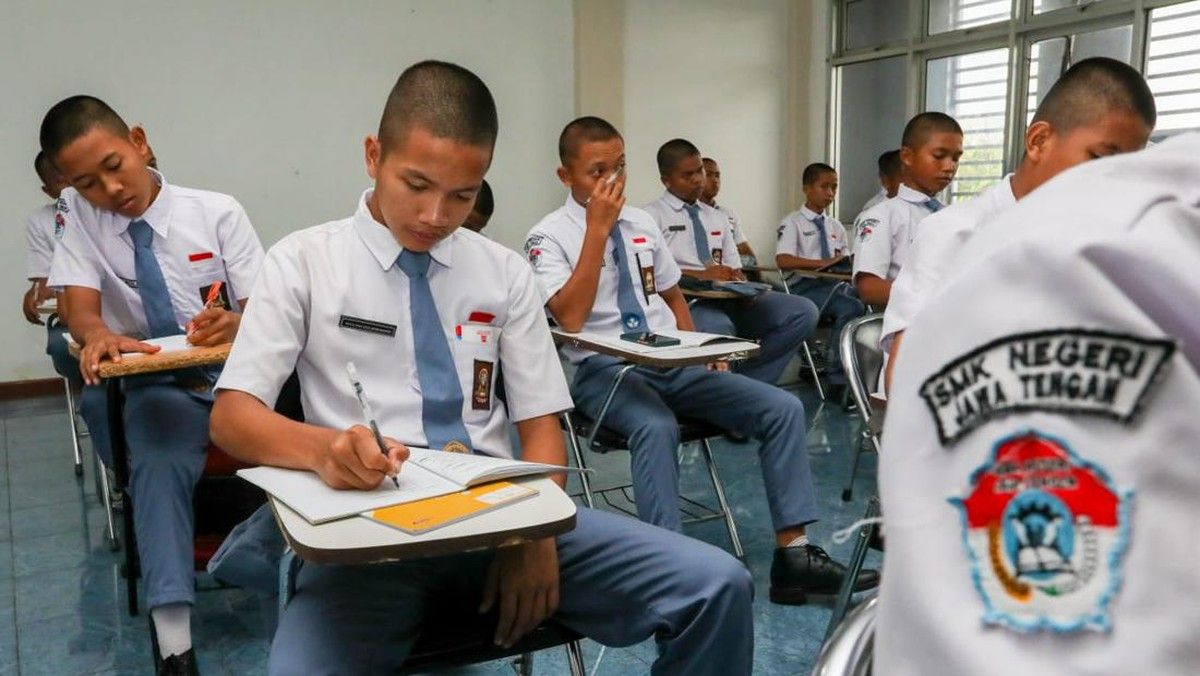 Gubernur Jateng Tetapkan Alur dan Kuota Baru SPMB SMA-SMK 2026