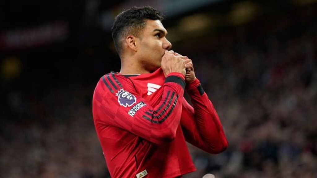Casemiro Kembali Berlatih Menjelang Laga Kandang Terakhir Manchester United