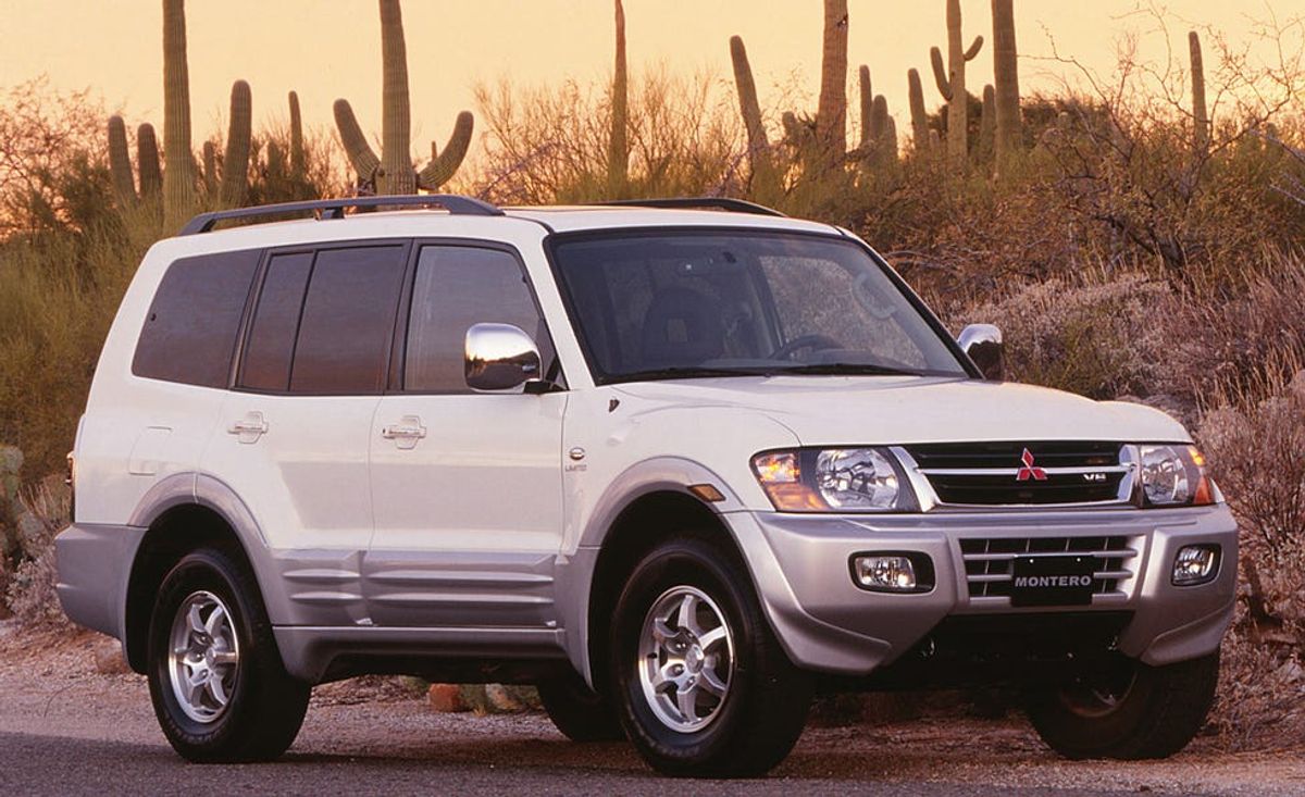 Mitsubishi Hidupkan Kembali SUV Pajero Mulai Musim Gugur 2026