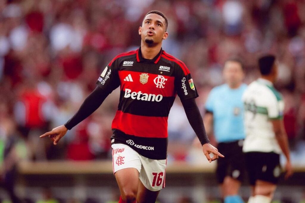 Flamengo Cukur Coritiba 3-0 di Stadion Maracana