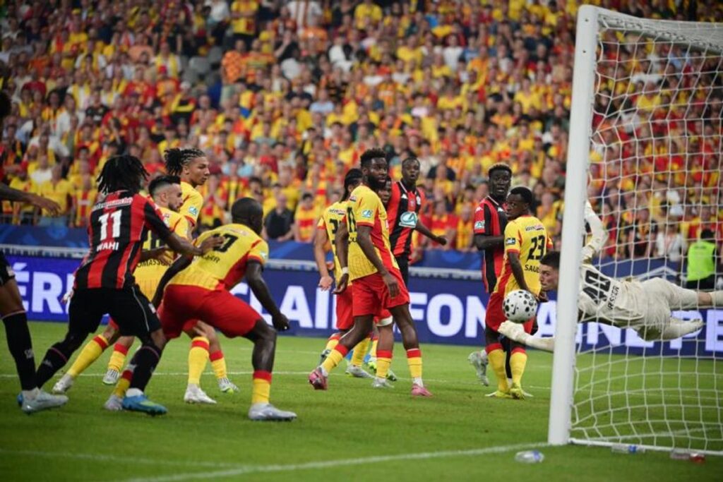 RC Lens Ungguli OGC Nice Pada Babak Pertama Final Coupe de France