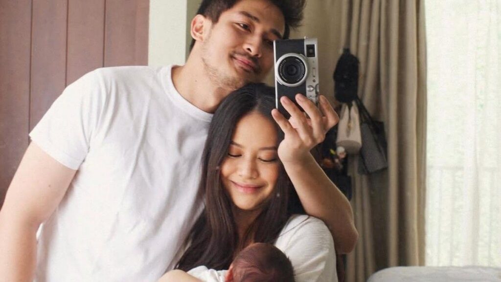 Hanggini Melahirkan Anak Pertama dan Rayakan Satu Bulan Usia Bayi
