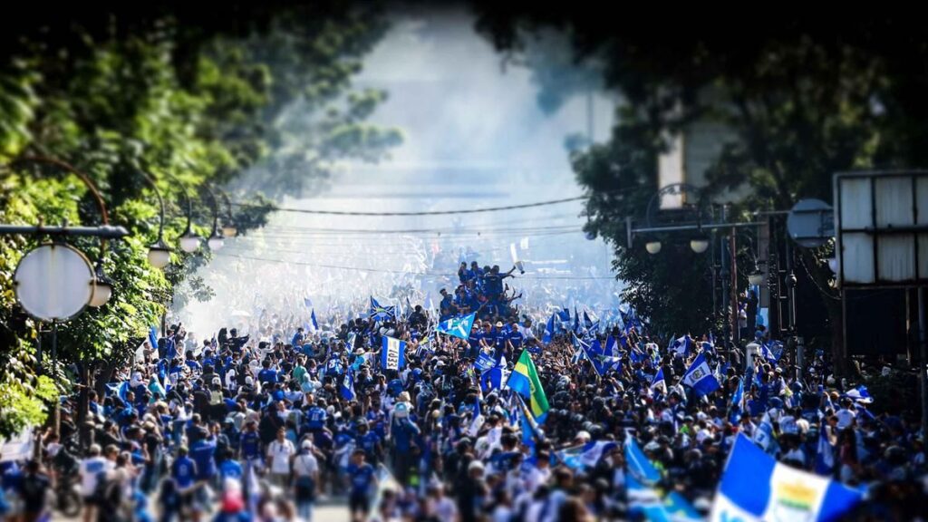 Persib Bandung Raih Hattrick Juara Super League 2025/2026