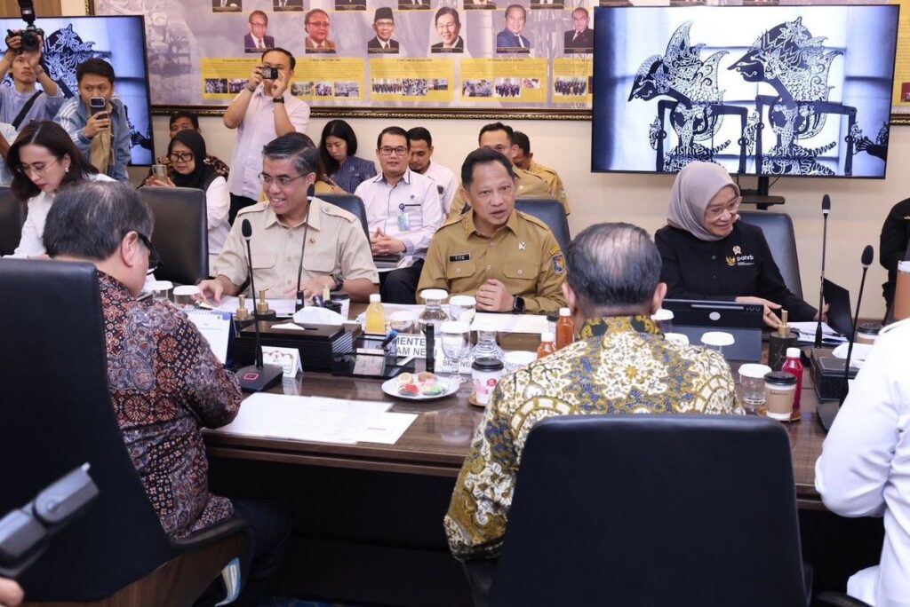 Pemerintah Perpanjang Kebijakan Fleksibilitas Kerja ASN Setelah Efisiensi Triliunan Rupiah
