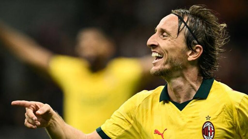 Luka Modric Siap Perpanjang Kontrak di AC Milan dengan Dua Syarat