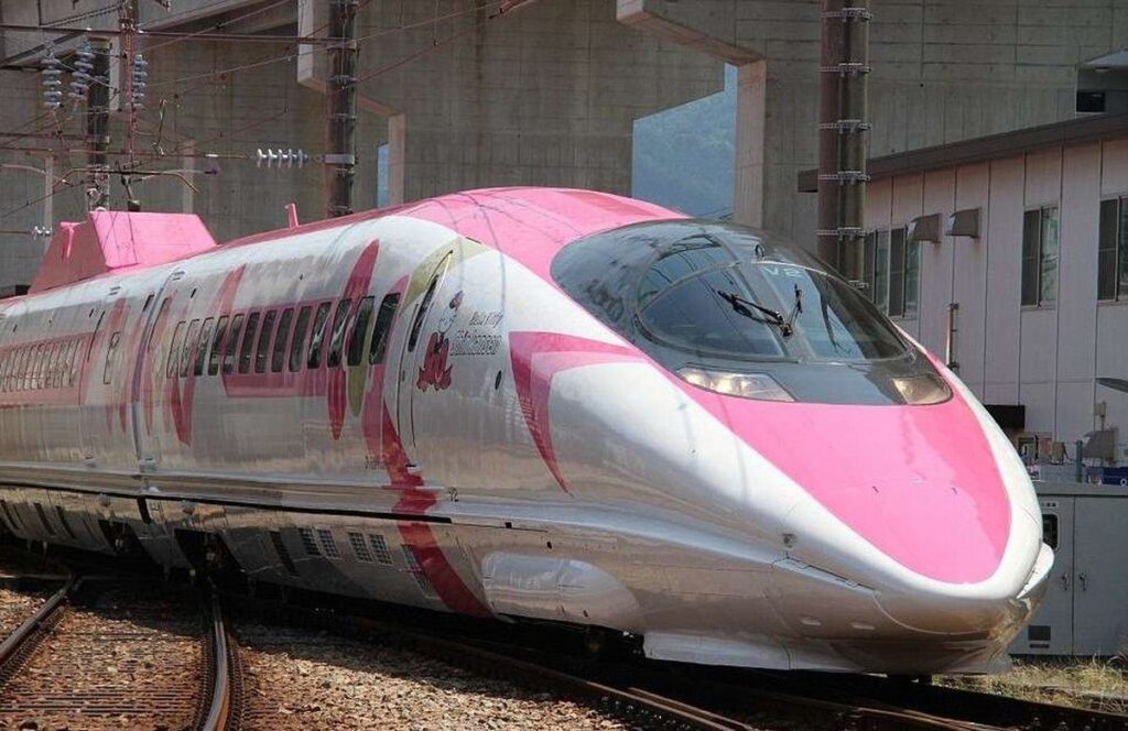 JR West Pensiunkan Shinkansen Hello Kitty di Jepang