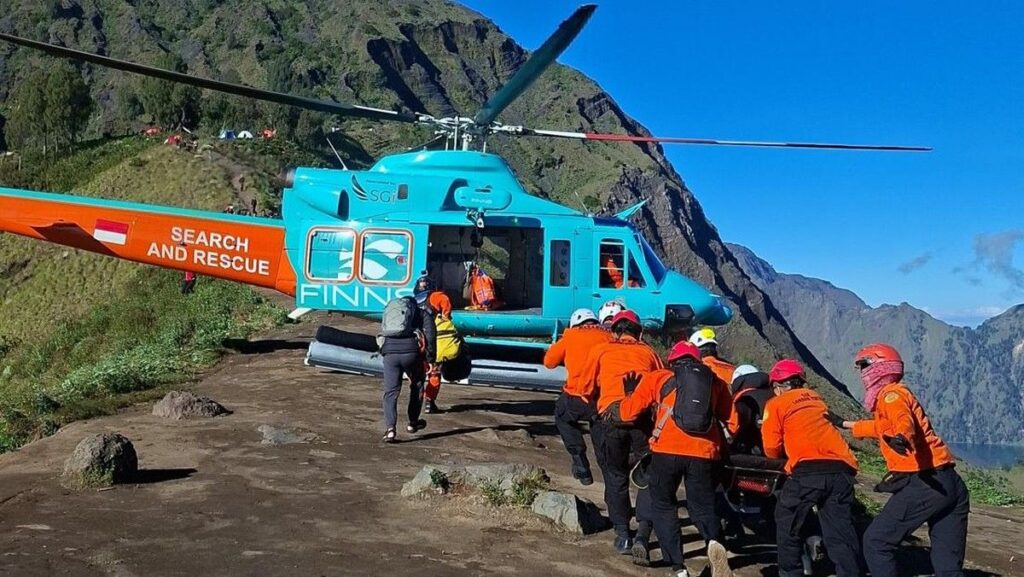 Evakuasi Berhasil Pendaki Malaysia Jatuh di Rinjani Dirawat di Bali