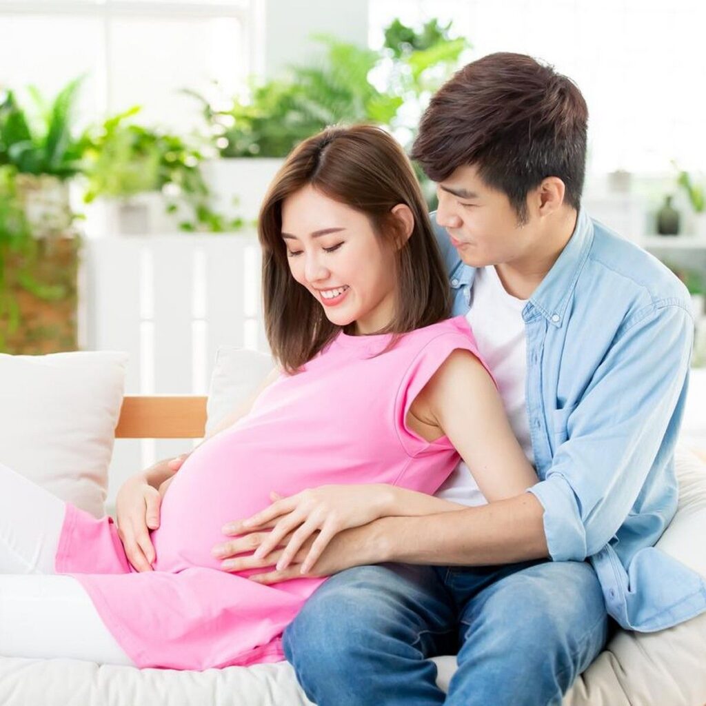 30 Gejala Sindrom Couvade, Keluhan Suami Saat Istri Hamil
