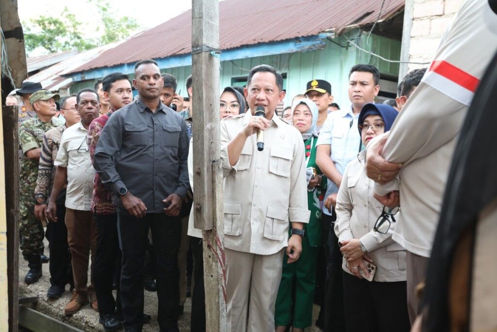 Mendagri Tito Karnavian: Pemerintah Harus Hadir Langsung di Tengah Masyarakat