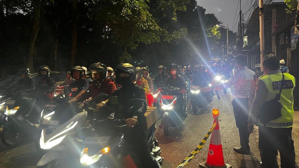 Sudar SDA Jakarta Selatan Perbaiki Jalan Amblas Lenteng Agung
