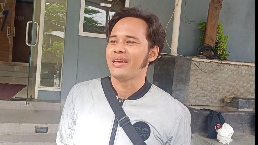Calvin Dores Berniat Jual Mata Akibat Krisis Finansial Keluarga