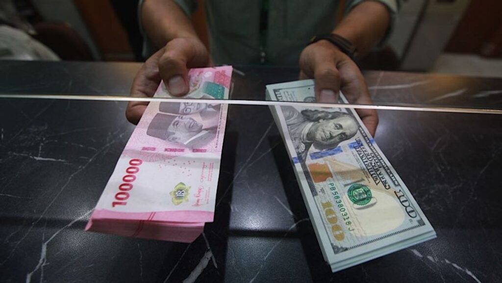 Rupiah Melemah ke Rp17.764 per Dolar AS Akibat Tensi Geopolitik