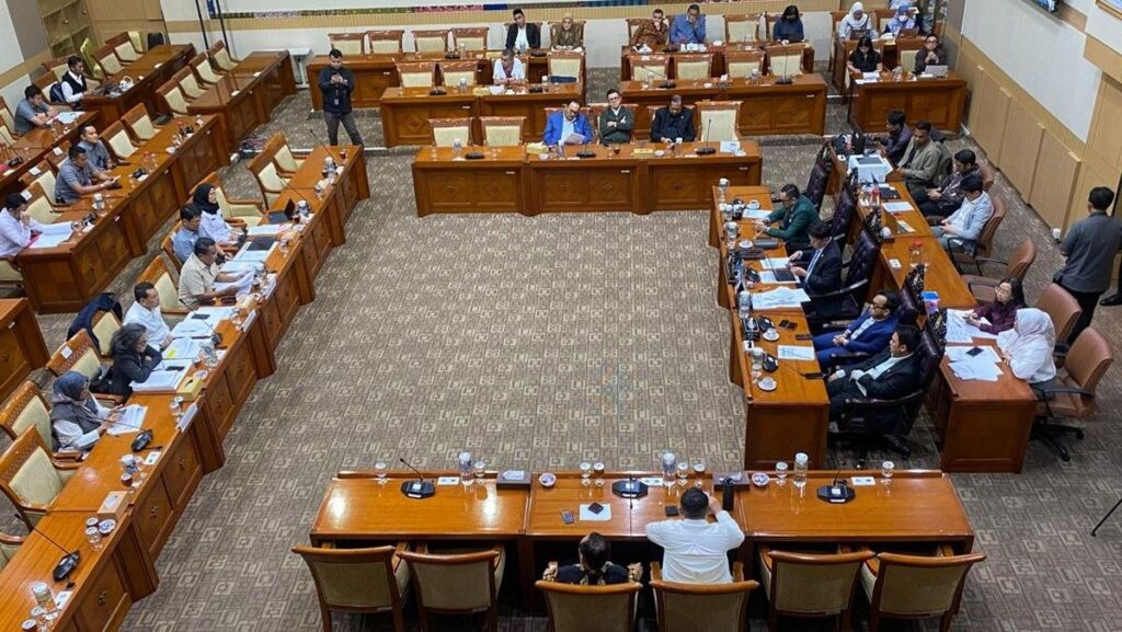 Komisi III DPR Bahas Revisi UU Polri Bersama Pemerintah