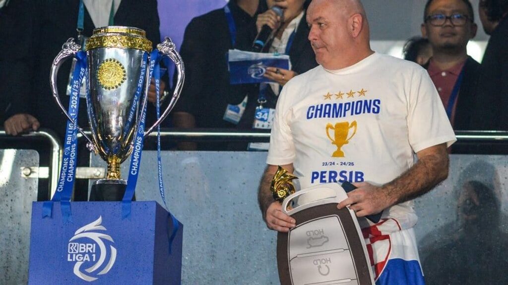 Persib Bandung dan Borneo FC Dominasi Penghargaan BRI Super League