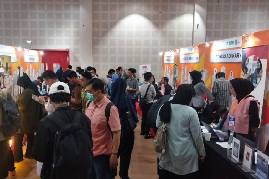 Pemerintah Hong Kong Naikkan Upah Minimum Pekerja Mei 2026