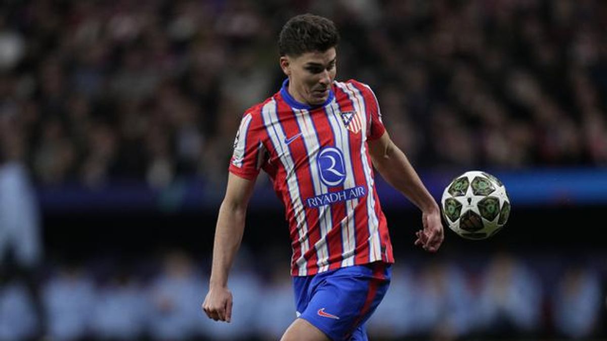 Barcelona Siap Tikung Arsenal dalam Perburuan Julian Alvarez