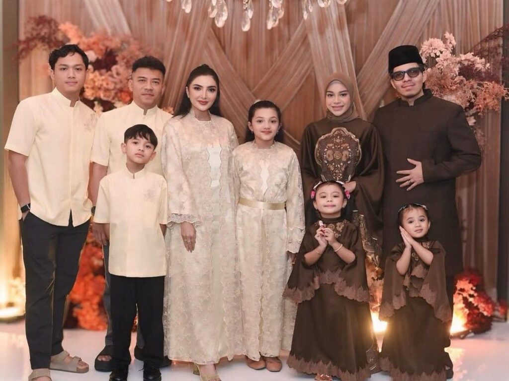 Atta Halilintar Pantau Kondisi Haji Anang Hermansyah dan Ashanty