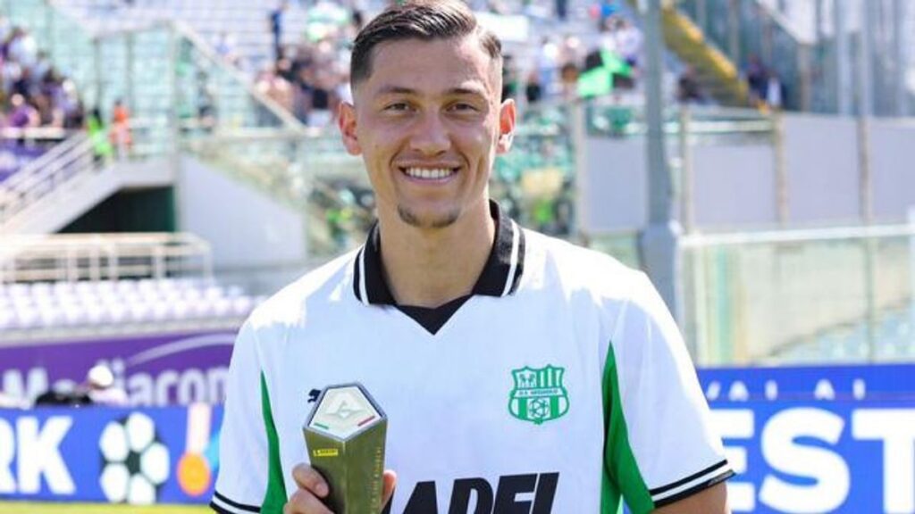 Giovanni Carnevali Puji Performa Jay Idzes di Sassuolo