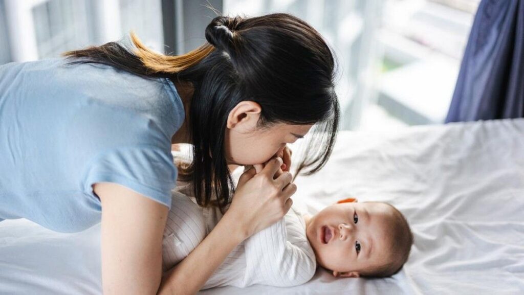 Penyebab Bayi Dua Bulan Susah Tidur dan Cara Mengatasinya