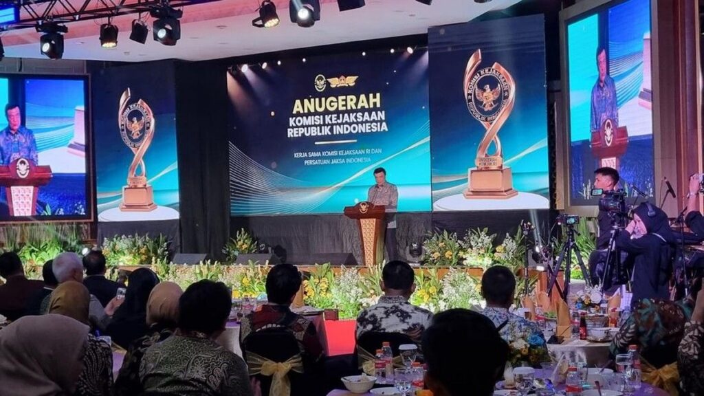 Djamari Chaniago Sebut Anugerah Komisi Kejaksaan Picu Persaingan Sehat