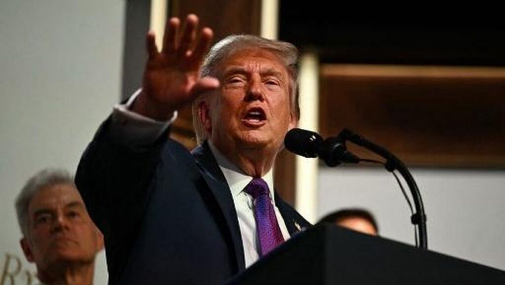 Donald Trump Negosiasikan Kesepakatan Damai AS dan Iran
