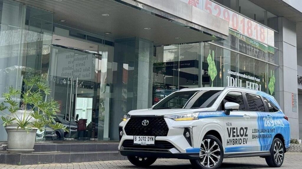 Toyota Veloz Hybrid Catat SPK Lebih Dari 10 Ribu Unit