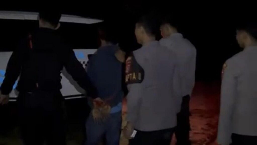 Polisi Tangkap Pemuda yang Bakar Rumah Orang Tua di Kendari