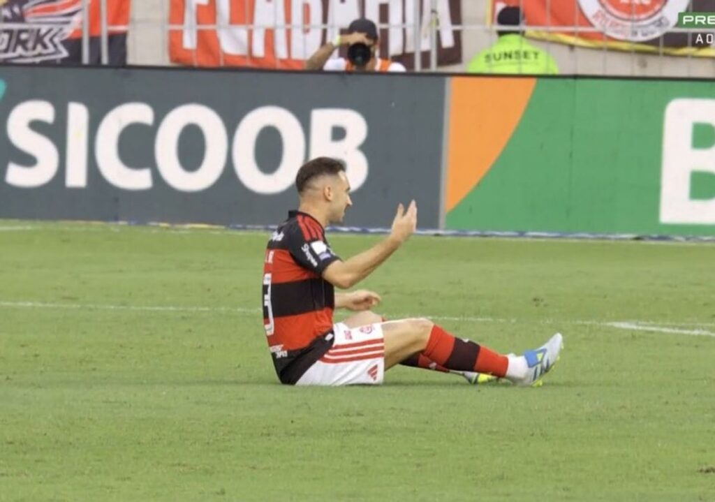 Léo Ortiz Cedera Saat Flamengo Hadapi Coritiba di Maracana