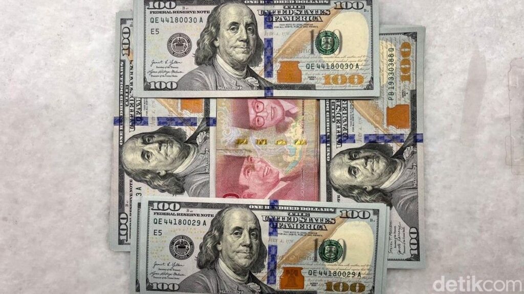 Dolar AS Kian Menguat Tekan Rupiah Menuju Level Rp 18.000