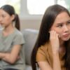10 Ciri Kepribadian Orang yang Memilih Diam saat Marah