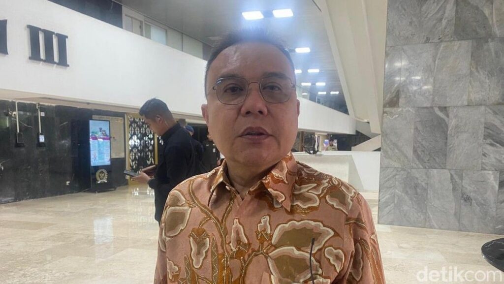 DPR Bahas Rencana Perpanjangan Batas Usia Pensiun Anggota Polri