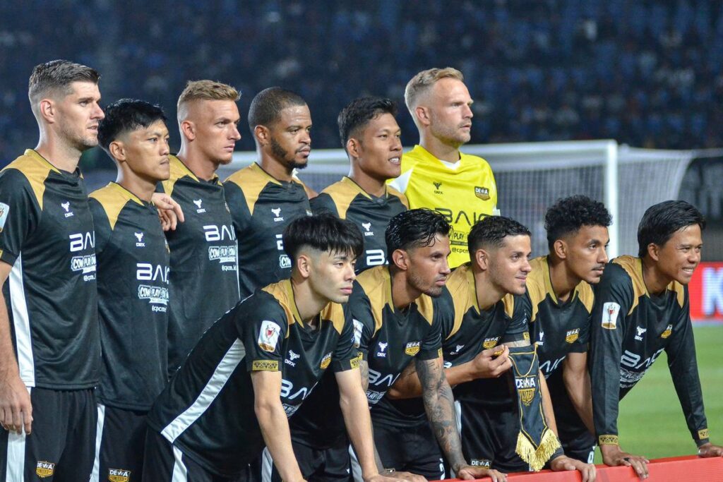 Jan Olde Riekerink Incar Posisi Tertinggi Klasemen Akhir Super League