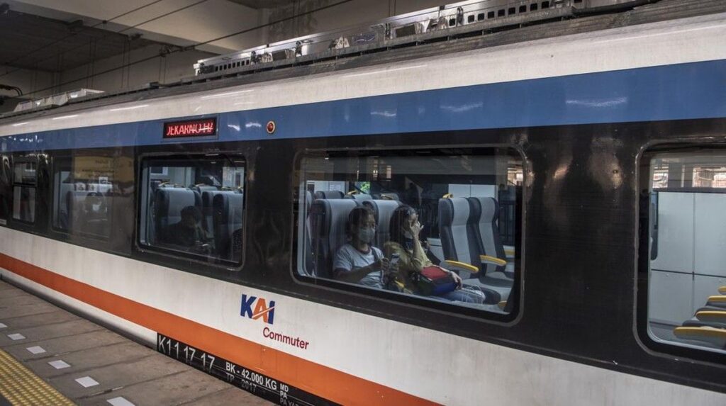 KAI Commuter Ganti Rugi Tiket Imbas Gangguan KRL Duri Tangerang