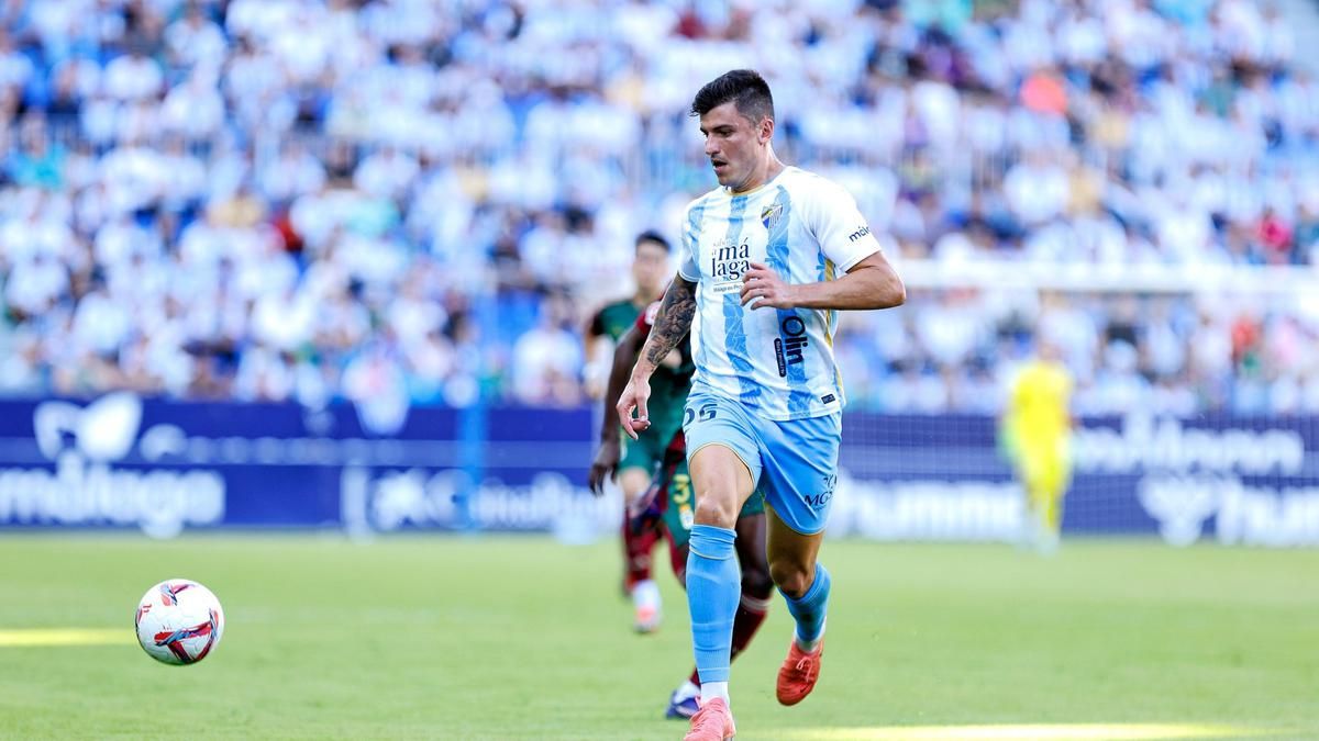 Persib Bandung Melepas Penyerang Sergio Castel Pascakompetisi Musim 2025/2026